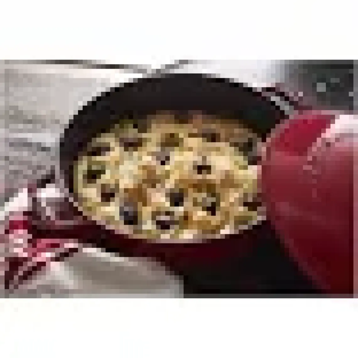 Staub Chistera Yağmur Efektli Döküm Tencere 24 cm Kiraz