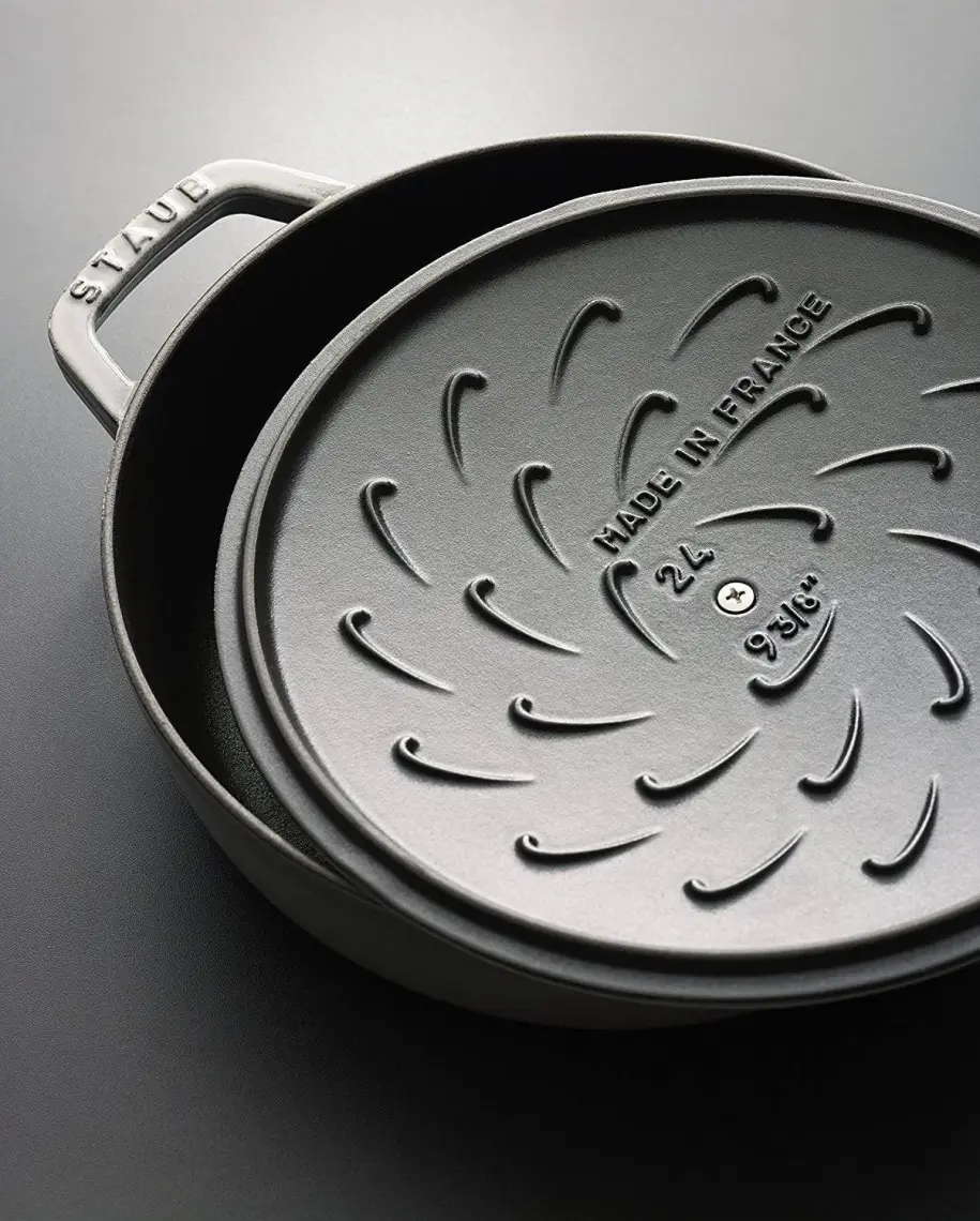 Staub Chistera Yağmur Efektli Döküm Tencere 24 cm Kiraz