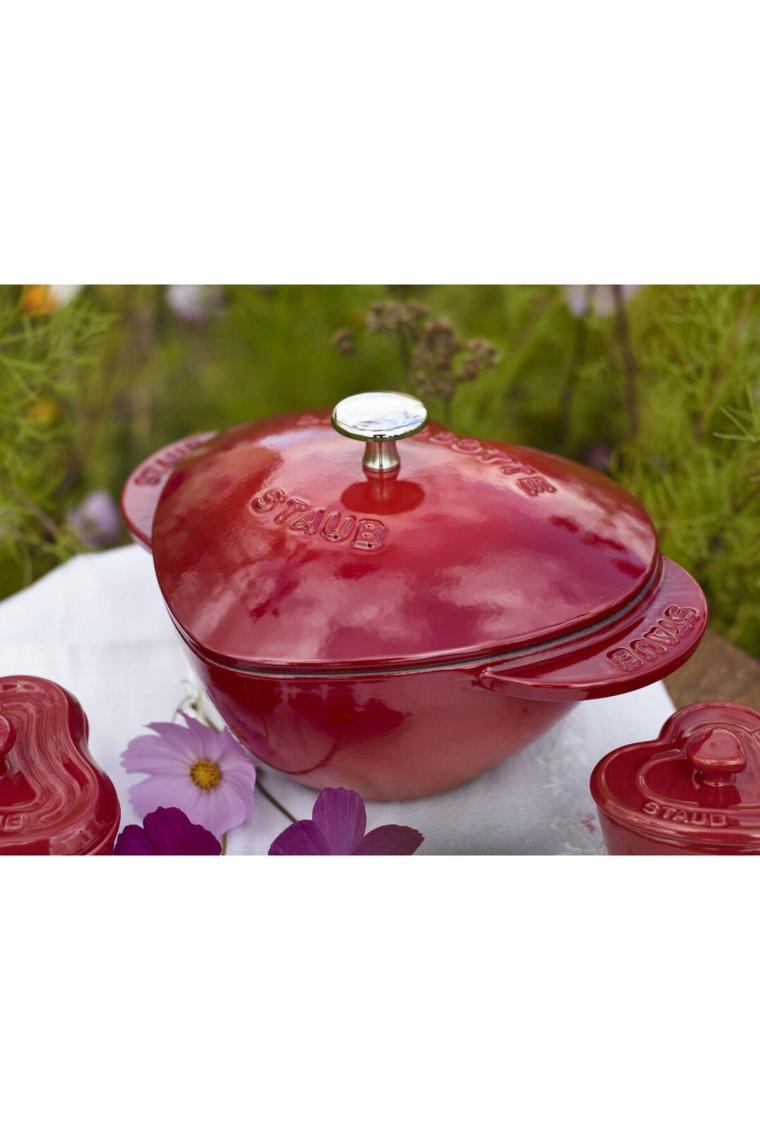 Staub Kalp Döküm Tencere 20 cm