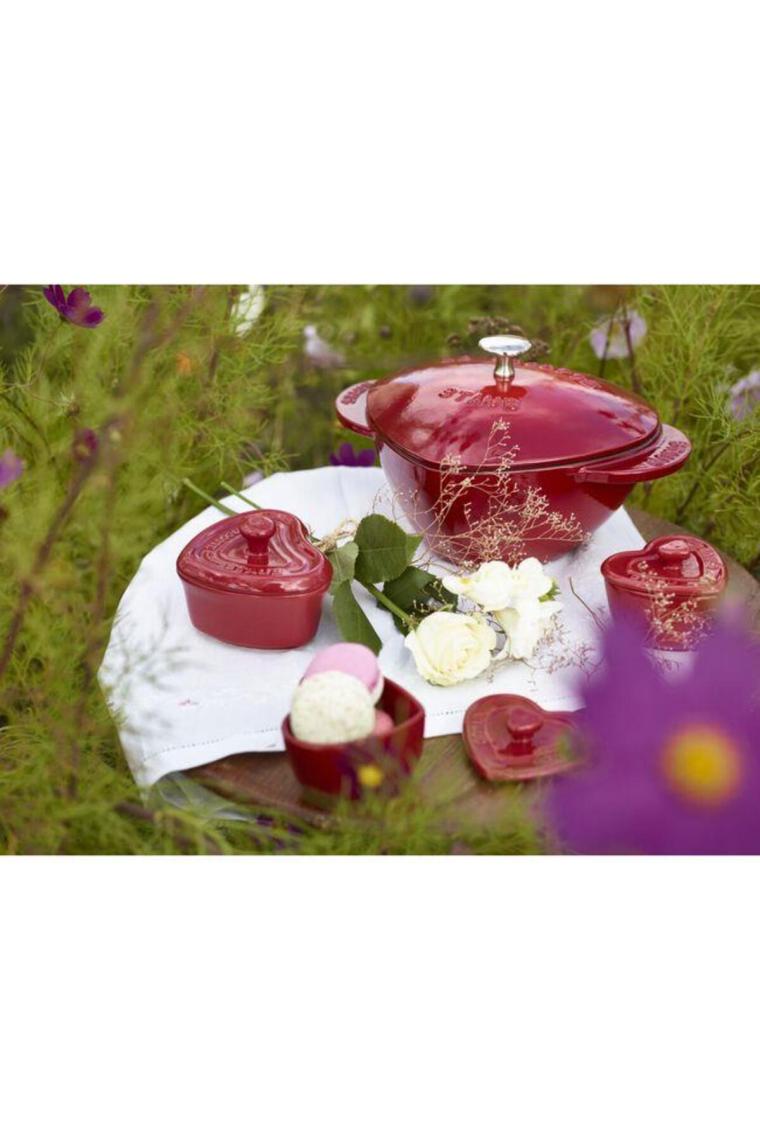 Staub Kalp Döküm Tencere 20 cm