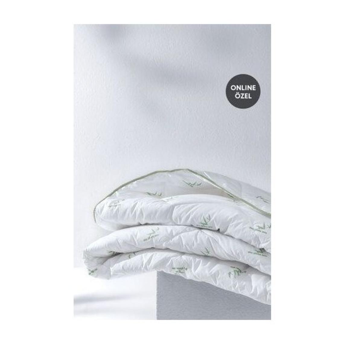 Yataş Bedding BAMBU Yorgan (%20 Bambu) 300 Gr. (Tek Kişilik XL - 175x215 cm)