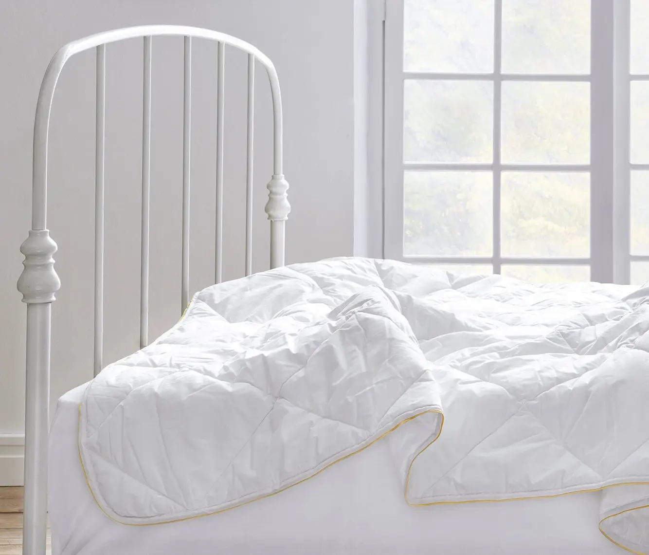 Yataş Bedding DACRON® HALLOFIL® ALLERBAN® Yorgan 200 Gr. (Tek Kişilik - 155x215 cm)