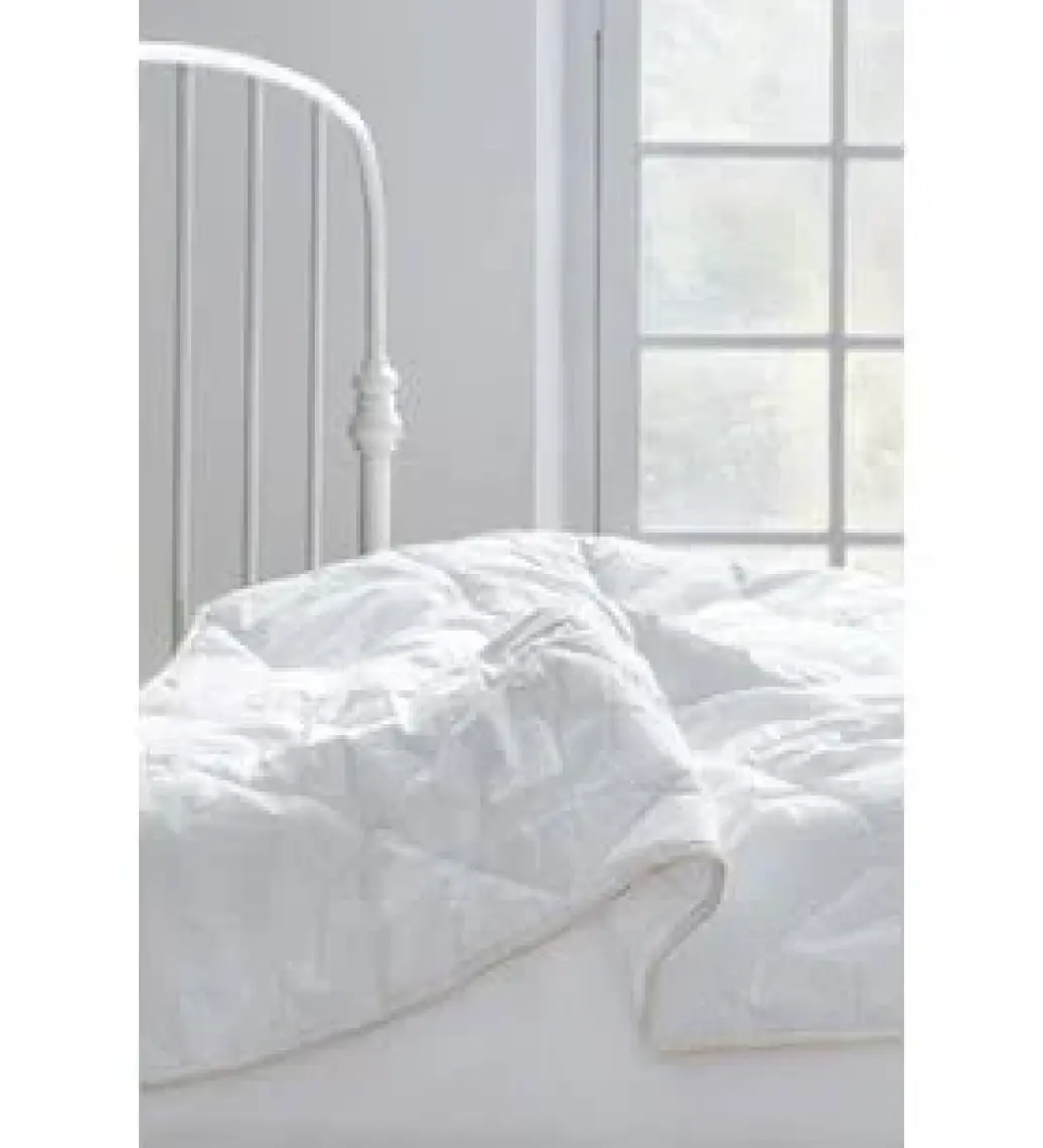 Yataş Bedding DACRON® HALLOFIL® ALLERBAN® Yorgan 200 Gr. (Tek Kişilik - 155x215 cm)