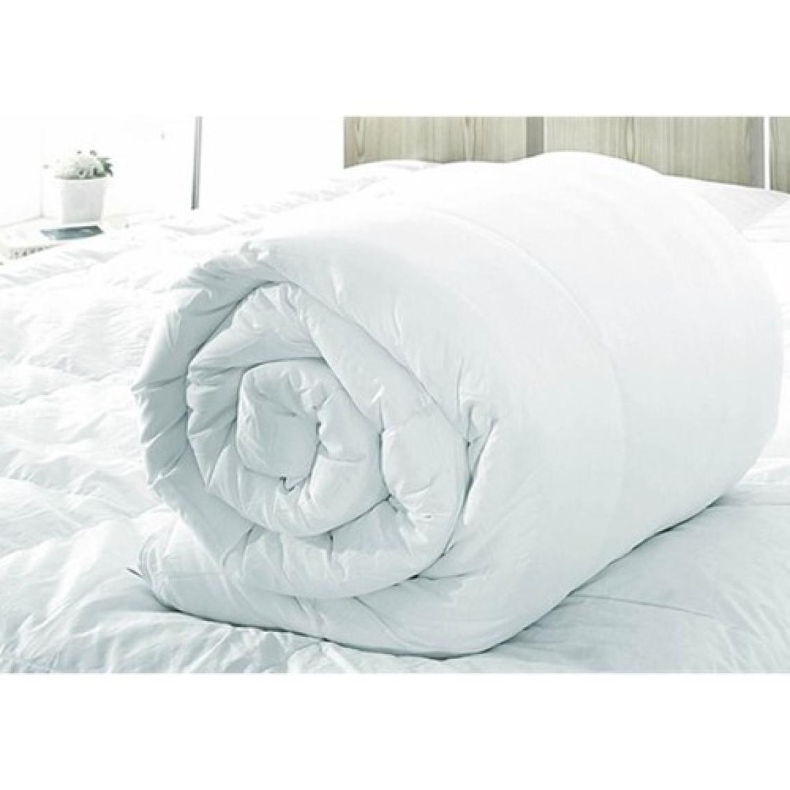 Taç Microfiber Yorgan Tek Kişilik