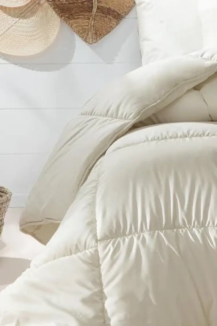 Yataş Bedding Macaron Çift Kişilik Yorgan - Yastık Set - Krem