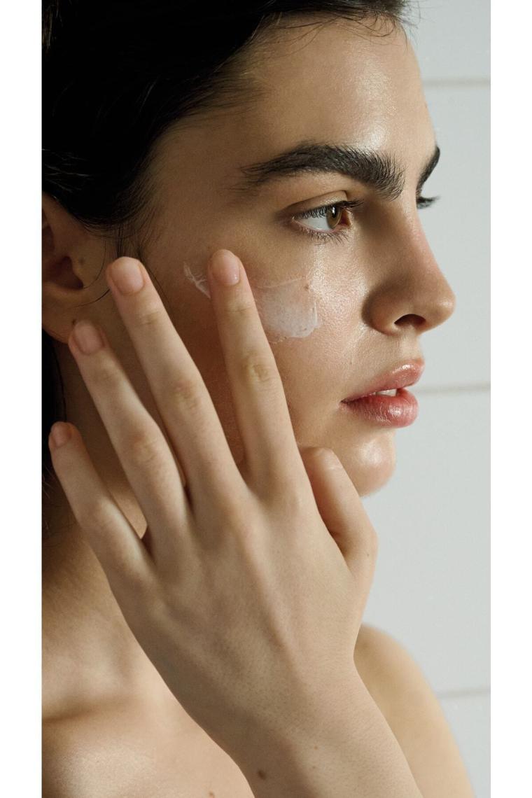 Keçi Sütü Hızlı Emilen Nemlendirici Krem Spf 15 50 ml
