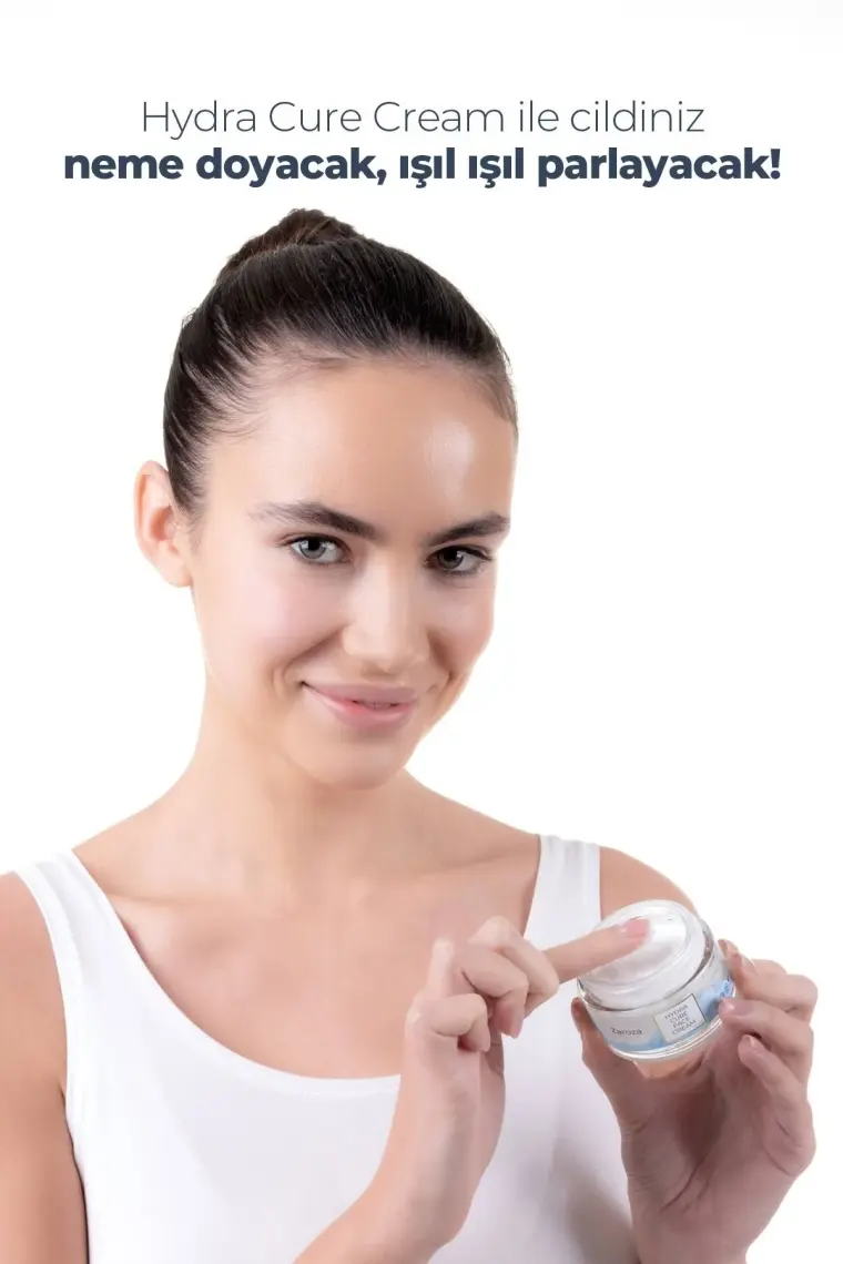 Zaroza Yoğun Nem Kremi Hyaluronic Asit & Pentavitin Kuru Ciltler 50 ml