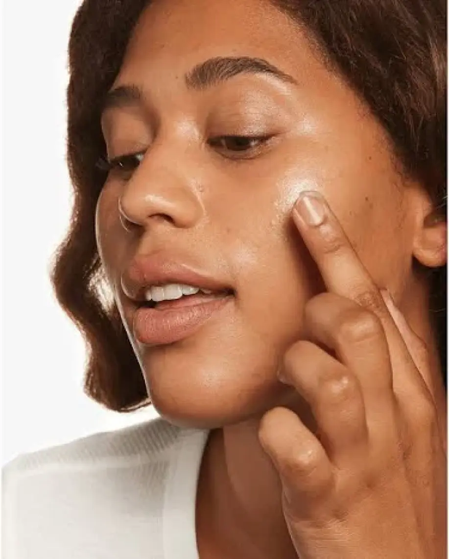 Clinique Moisture Surge™ SPF 25 Nemlendirici Yüz Kremi - 30ml | Aloe Vera BioFerment, Hyalüronik Asit