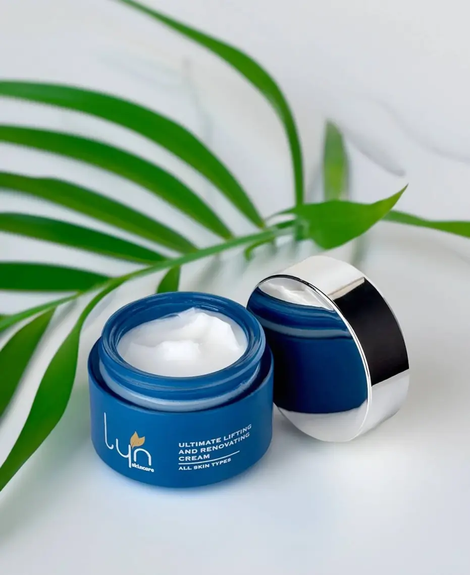 Lyn Skincare Lyn Yenileyici ve Sıkılaştırıcı Nemlendirici Krem