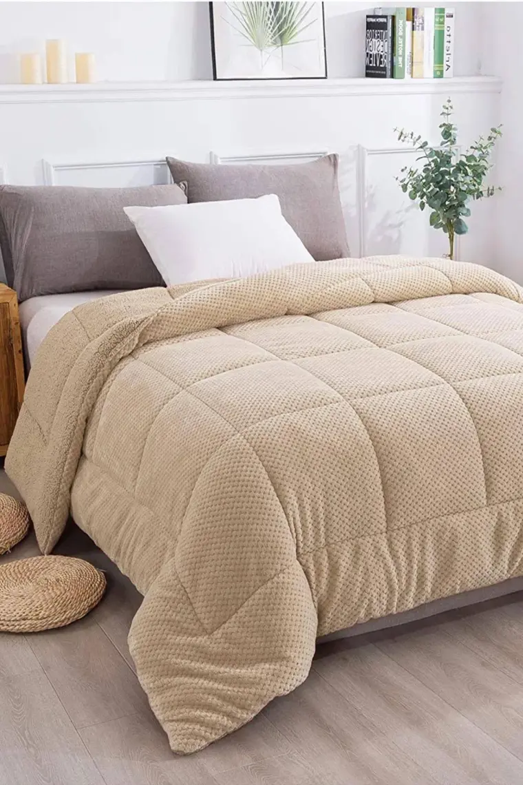 Evlen Home Collection Ultra Yumuşak Tek Kişilik Çift Taraflı Wellsoft Peluş Yorgan Yıkanabilir (Battaniye / Nevresim) 160 x 220 cm