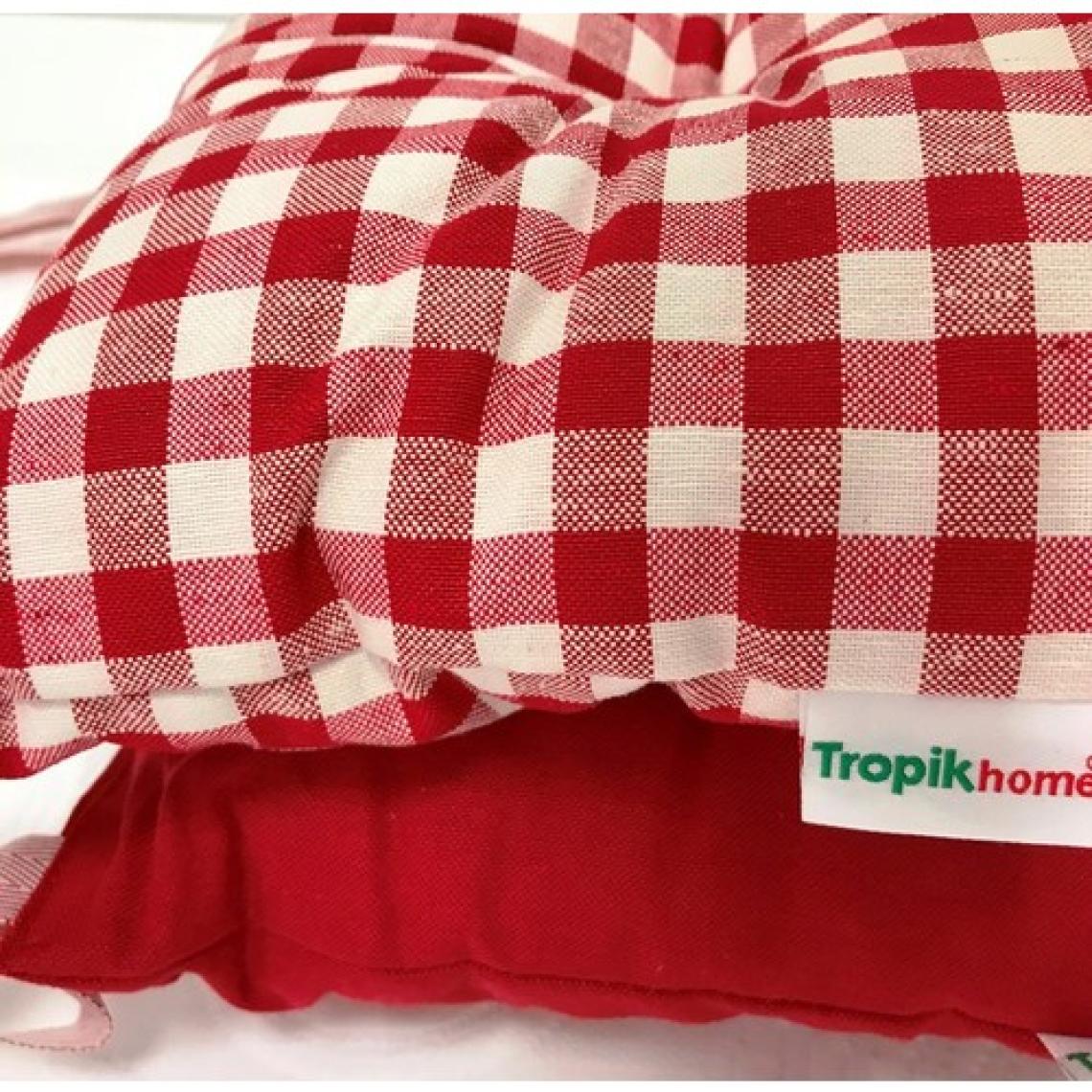 Tropik Home Ekose Desen Kırmızı Renk Pufidik Silikon Dolgulu Çökme Yapmaz 40 x 40 cm Kare Sandalye Minderi