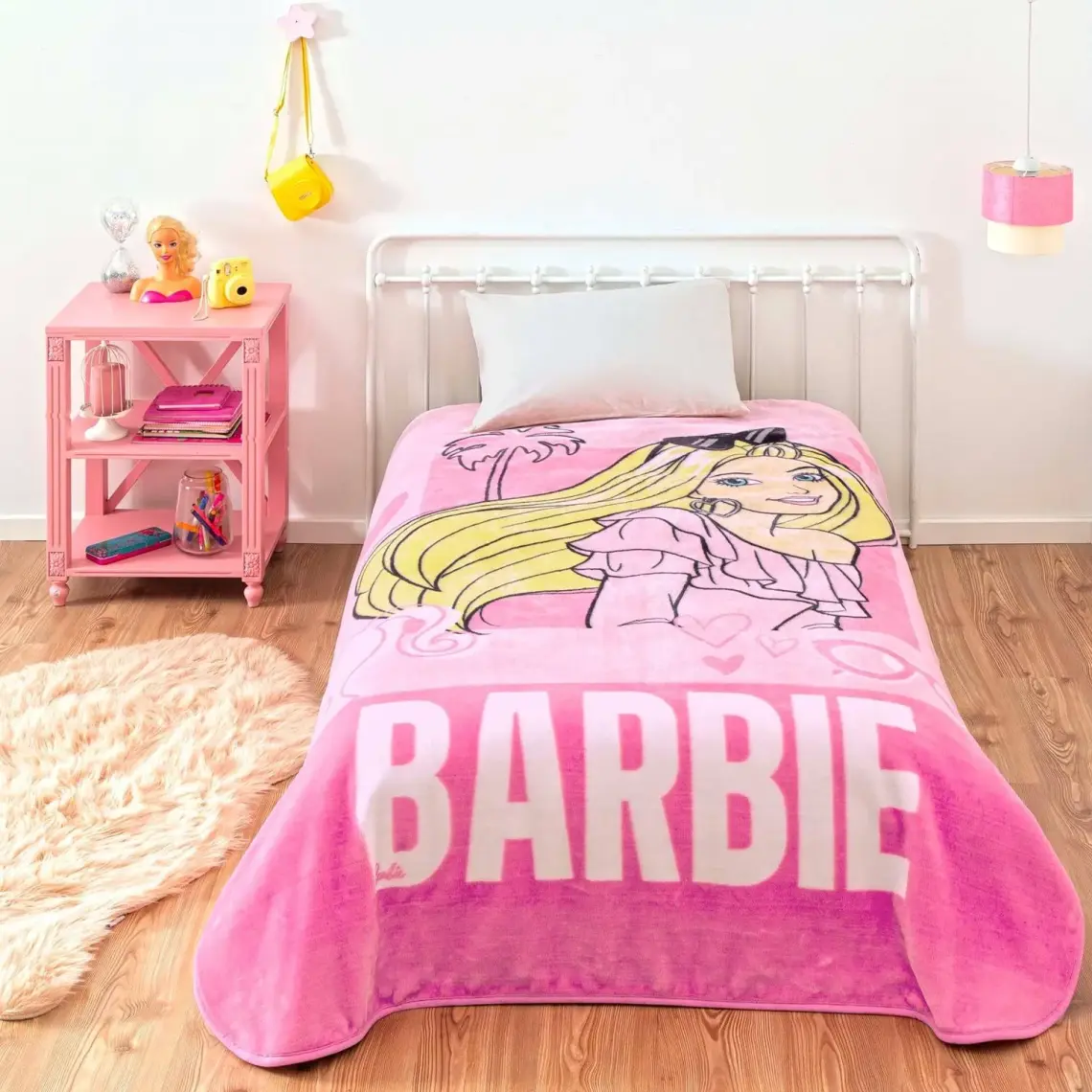 Taç Lisanslı Tek Kişilik Barbie Gırl Power Battaniye