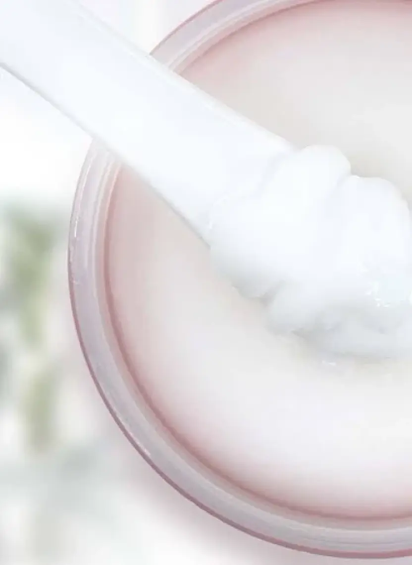 Hello Clean Kuru Ve Hassas Ciltler Için Yağ Bazlı Makyaj Temizleyici