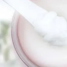 Hello Clean Kuru Ve Hassas Ciltler Için Yağ Bazlı Makyaj Temizleyici
