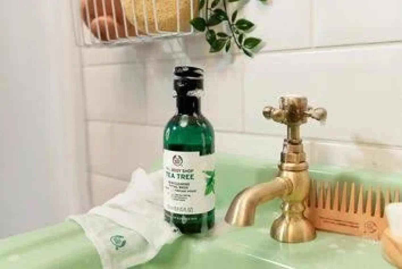 The Body Shop Çay Ağacı Tea Tree Yüz Yıkama Jeli 250 ML