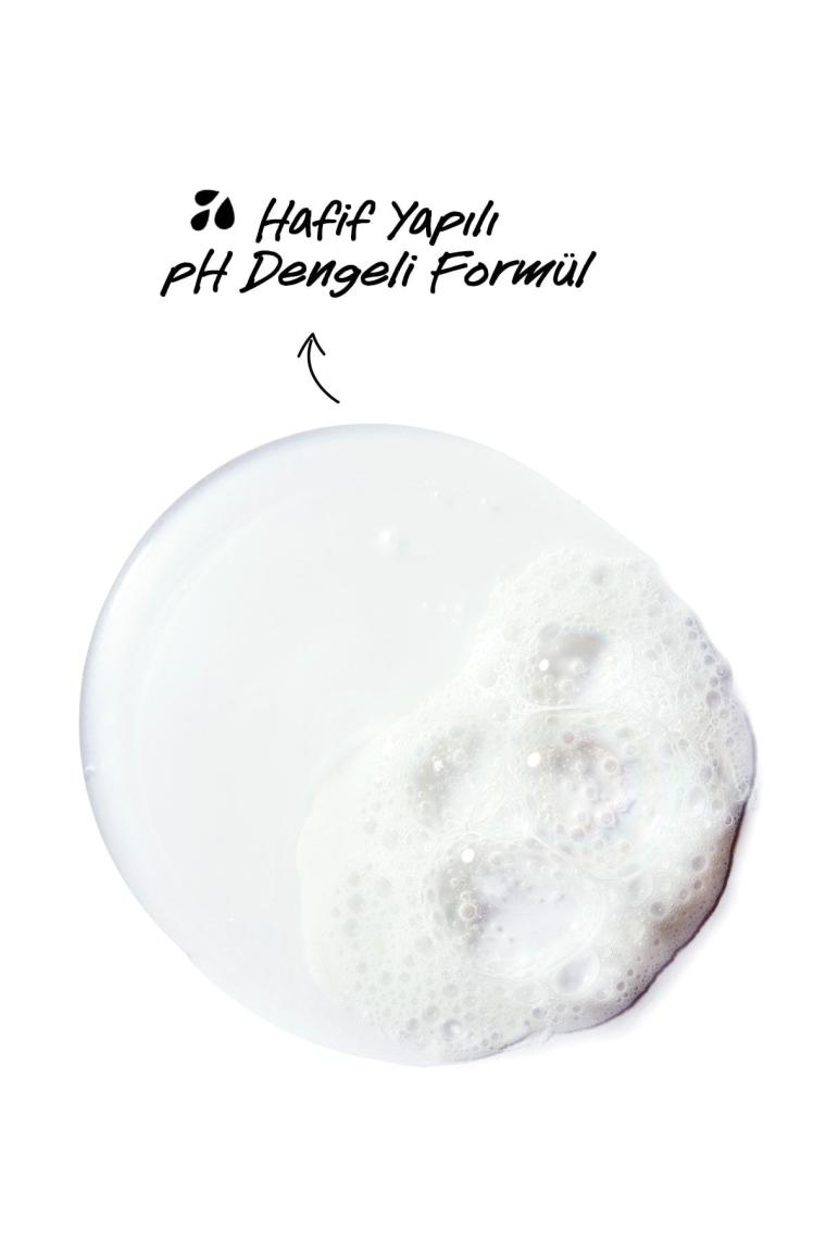 Ultra Facial Normal Ve Kuru Ciltler Için Günlük Temizleme Jeli 150 ml