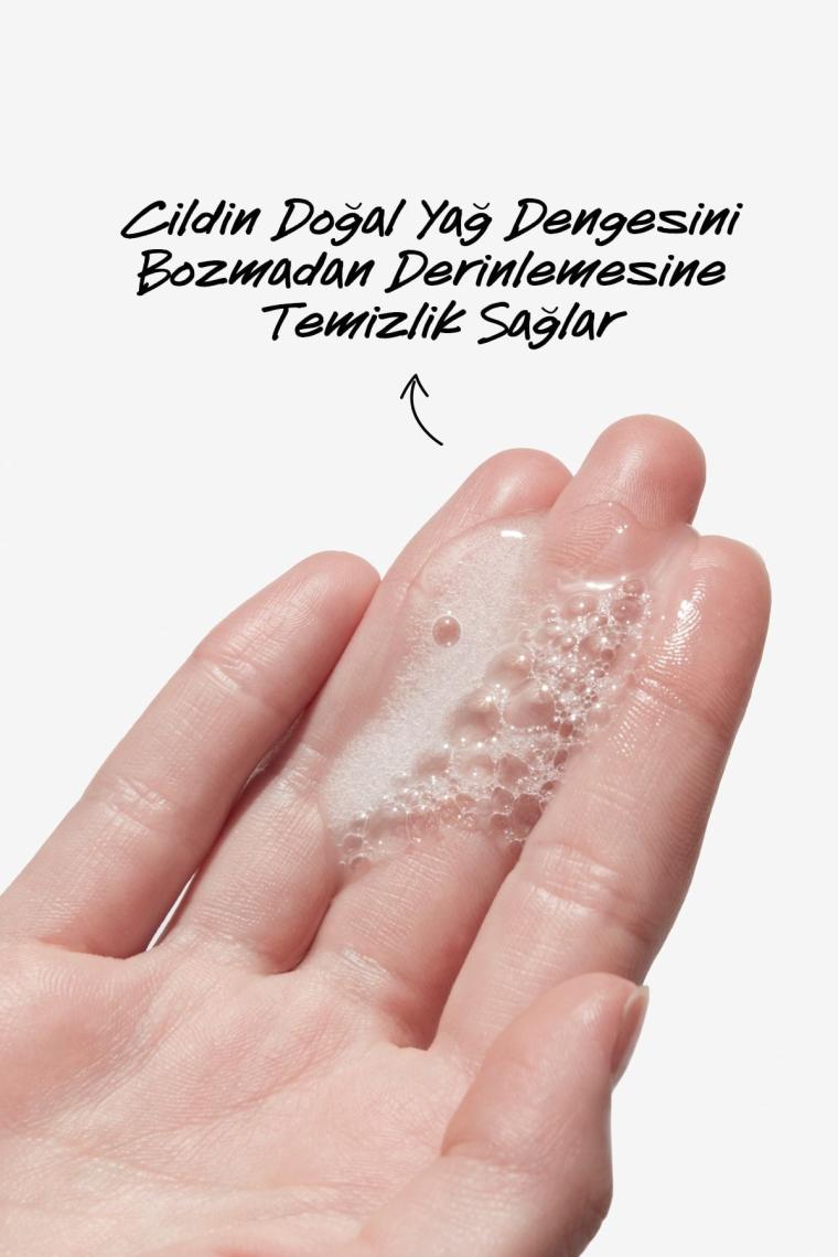 Ultra Facial Normal Ve Kuru Ciltler Için Günlük Temizleme Jeli 150 ml