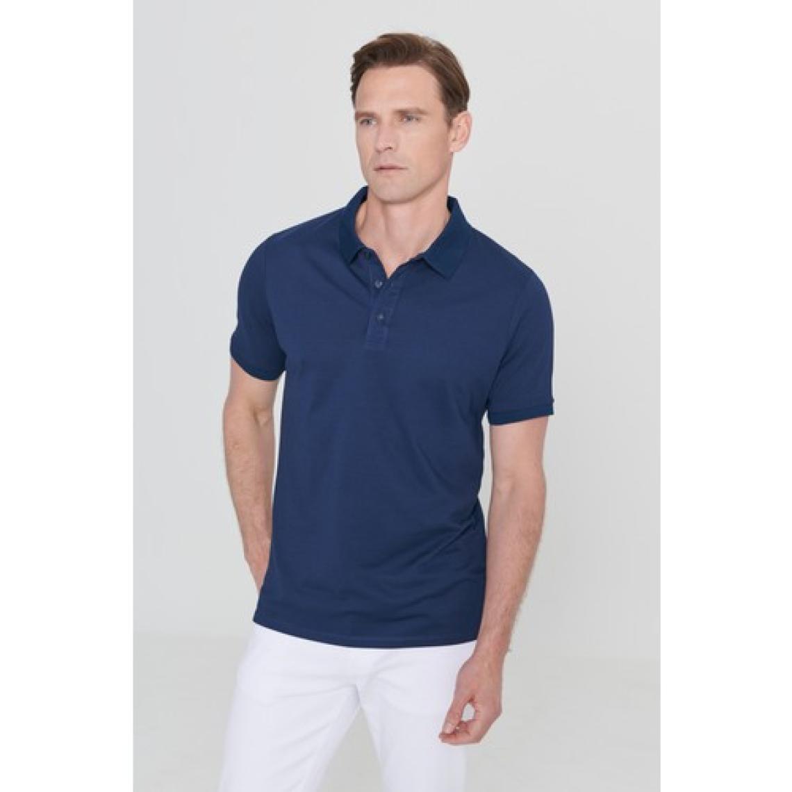 Altınyıldız Classics Erkek Lacivert-Açık Bej Beyaz-Açık Siyah 3'lü Çekmeyen Pamuklu Slim Fit Kıvrılmaz Polo Yaka Tişört