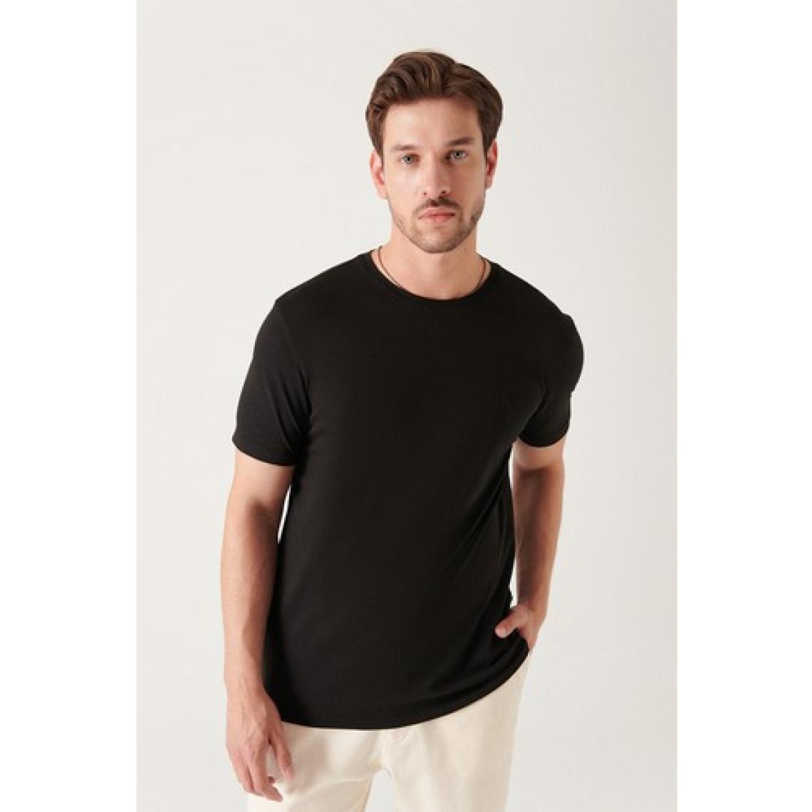 AVVA Erkek Siyah Soft Touch Bisiklet Yaka Düz Modal T-shirt B001171