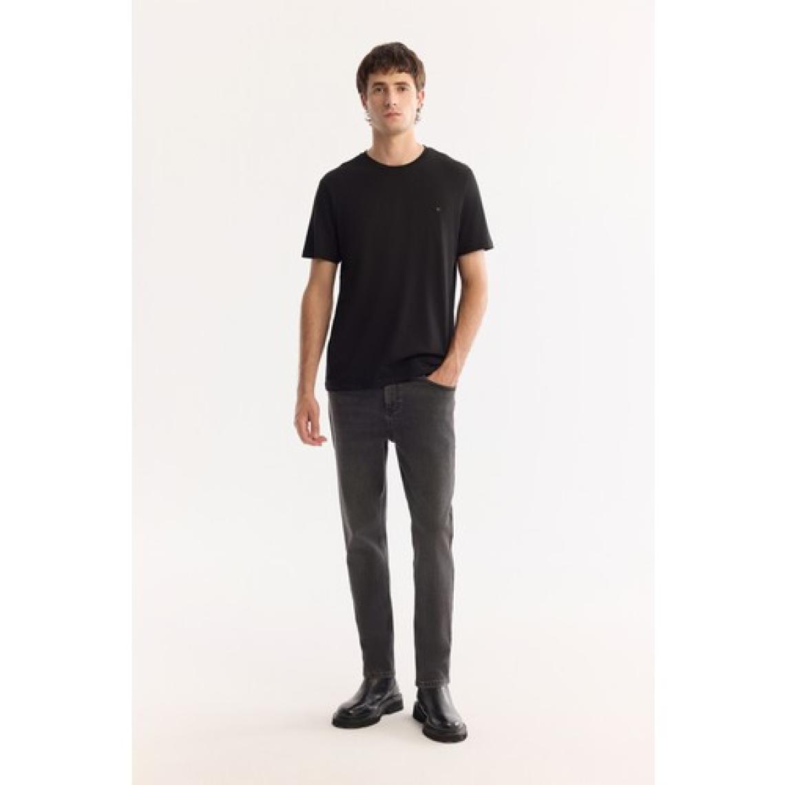 AVVA Erkek Siyah Soft Touch Bisiklet Yaka Düz Modal T-shirt B001171