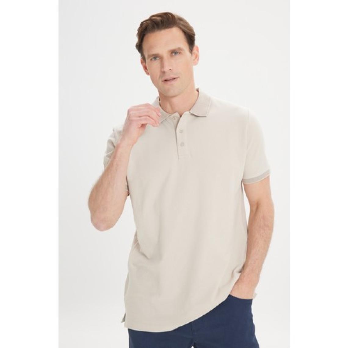 ALTINYILDIZ CLASSICS Erkek Safari %100 Pamuk Kıvrılmaz Polo Yaka Slim Fit Dar Kesim Tişört