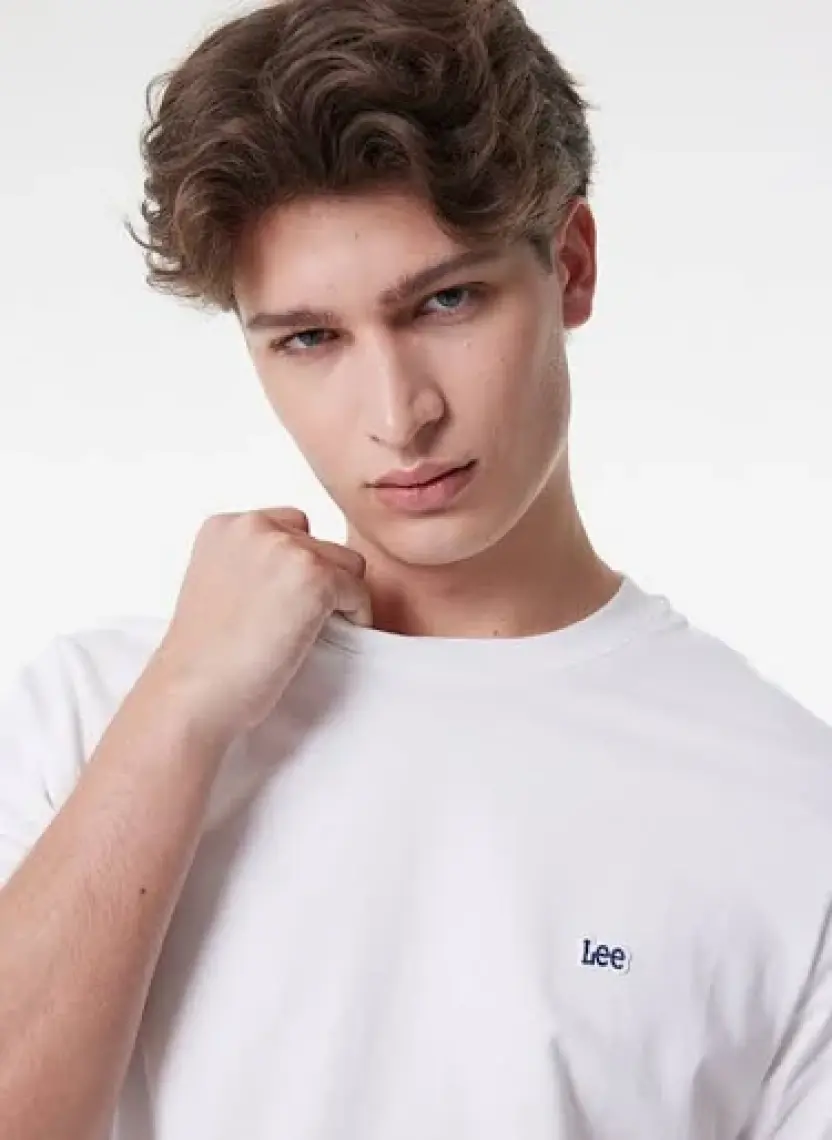 Lee Regular Fit Normal Kesim Sıfır Yaka %100 Pamuk Logolu Tişört