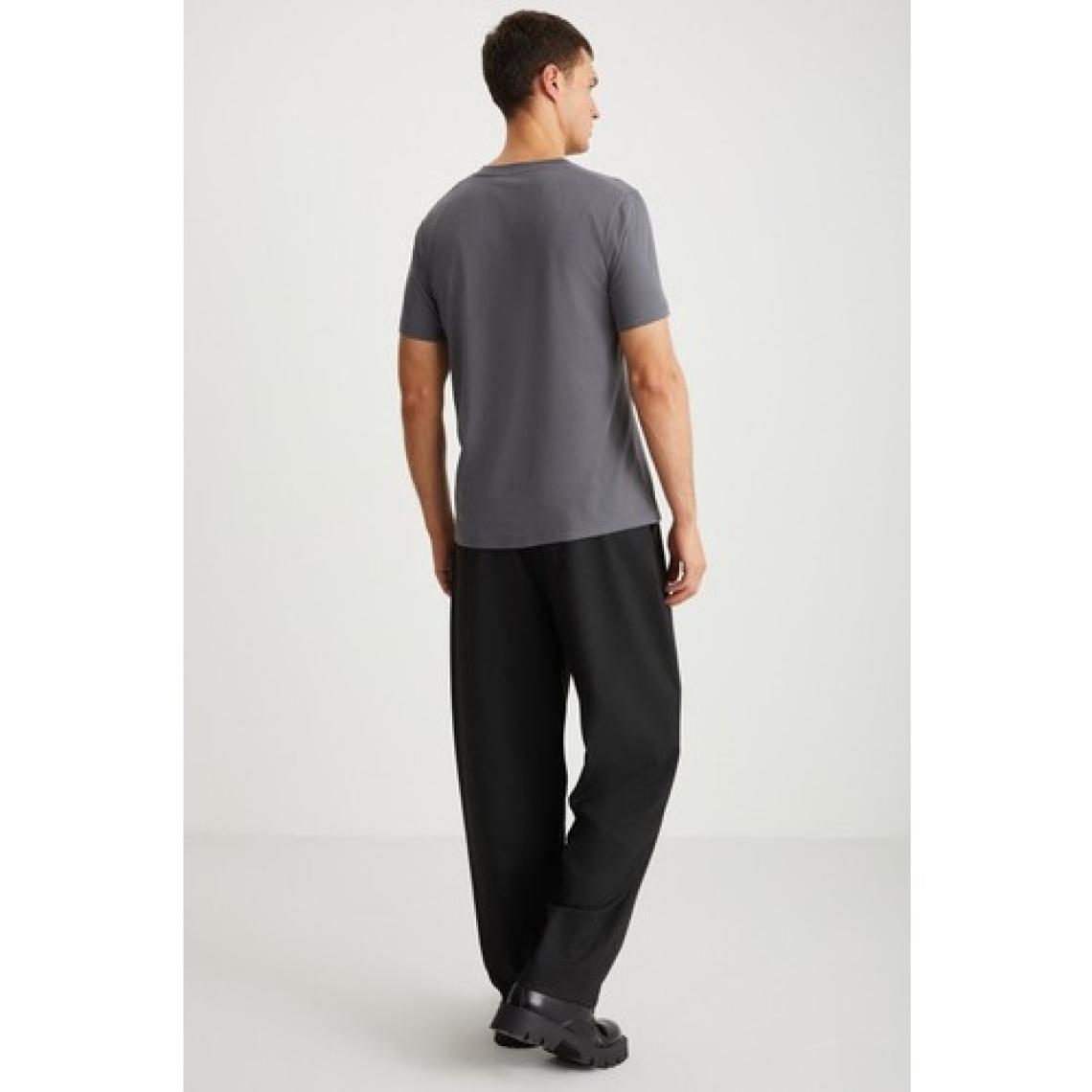 Grimelange MICHEL Erkek Slim Fit Dar Kesim %100 Organik Pamuklu Basic Örme Koyu Gri T-Shirt