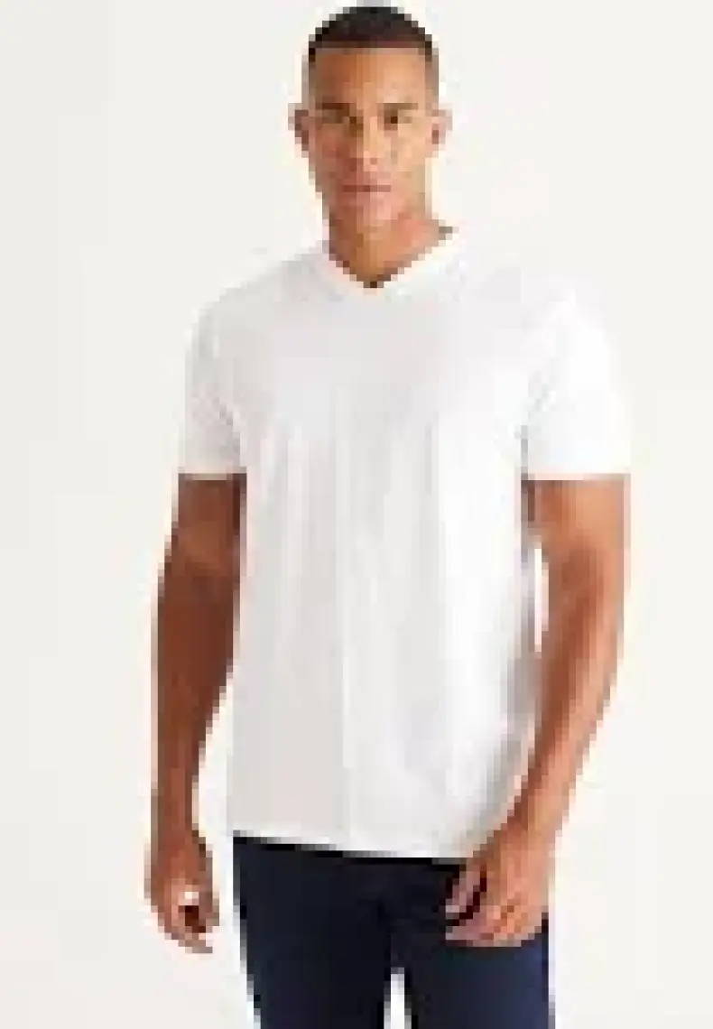 Altınyıldız Classics Erkek Beyaz %100 Pamuk Slim Fit Dar Kesim V Yaka Tişört