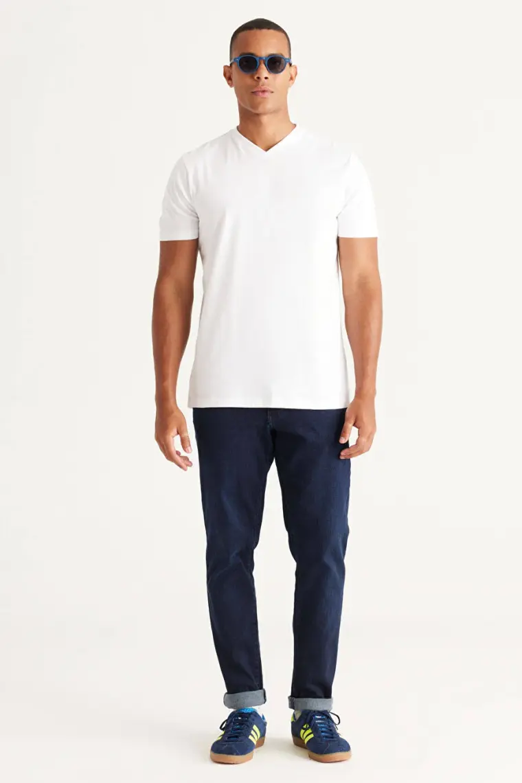 Altınyıldız Classics Erkek Beyaz %100 Pamuk Slim Fit Dar Kesim V Yaka Tişört