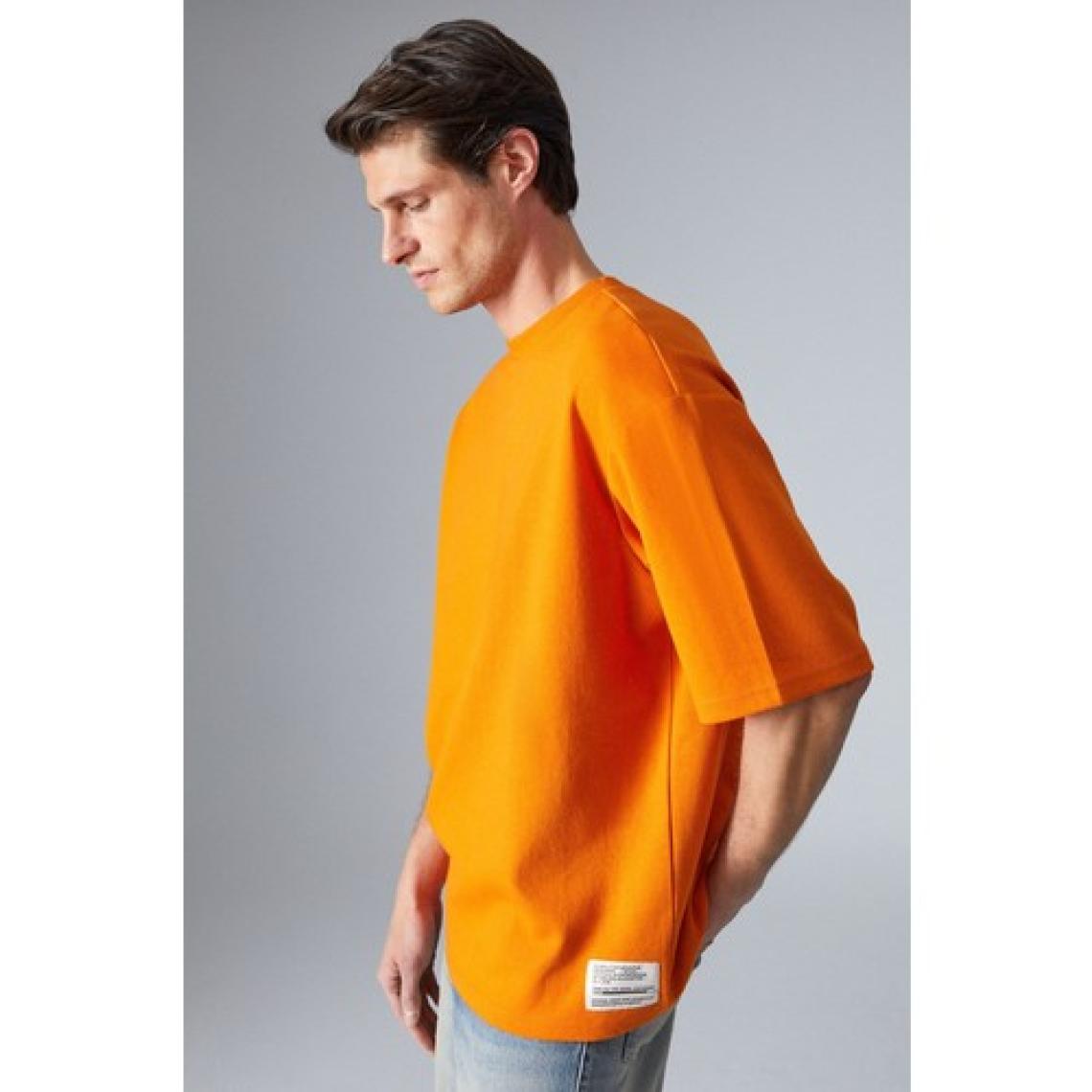 Grimelange Joel Erkek  Pamuklu Kalın Kumaşlı Özel Dokulu Etiket Detaylı Oversize Turuncu T-Shirt