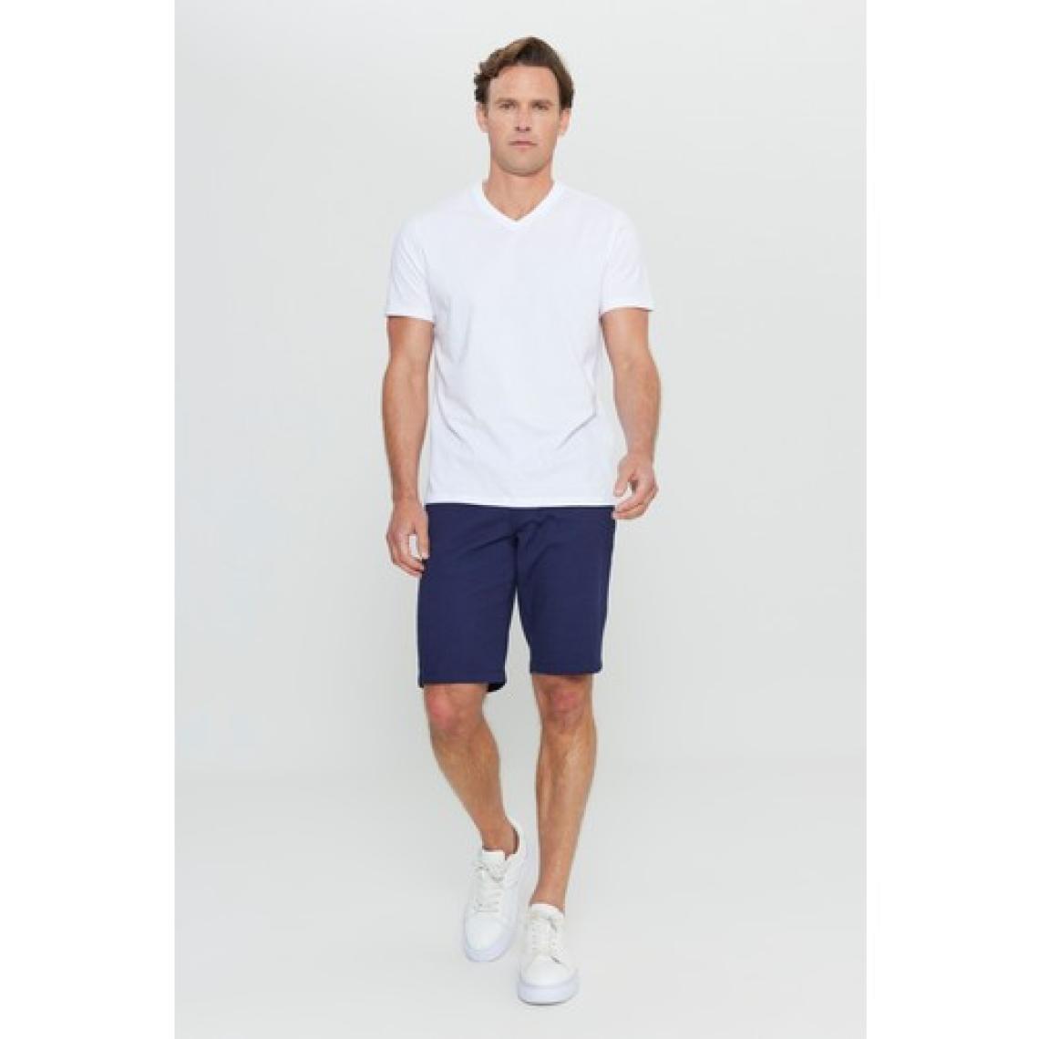 Altınyıldız Classics Erkek Beyaz %100 Pamuk Slim Fit Dar Kesim V Yaka Tişört