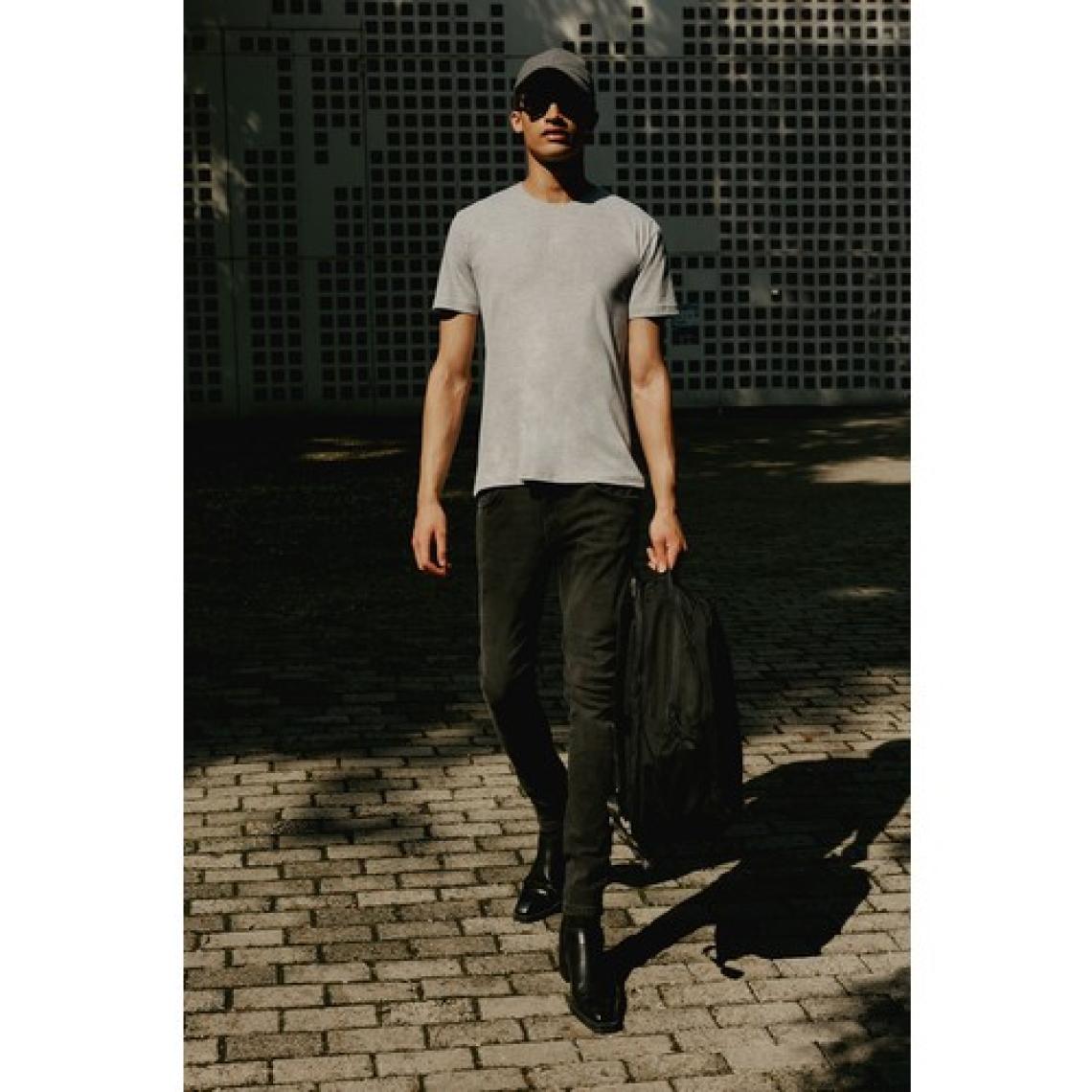 Altınyıldız Classics Erkek Gri Melanj Pamuklu Slim Fit Dar Kesim Bisiklet Yaka Tişört