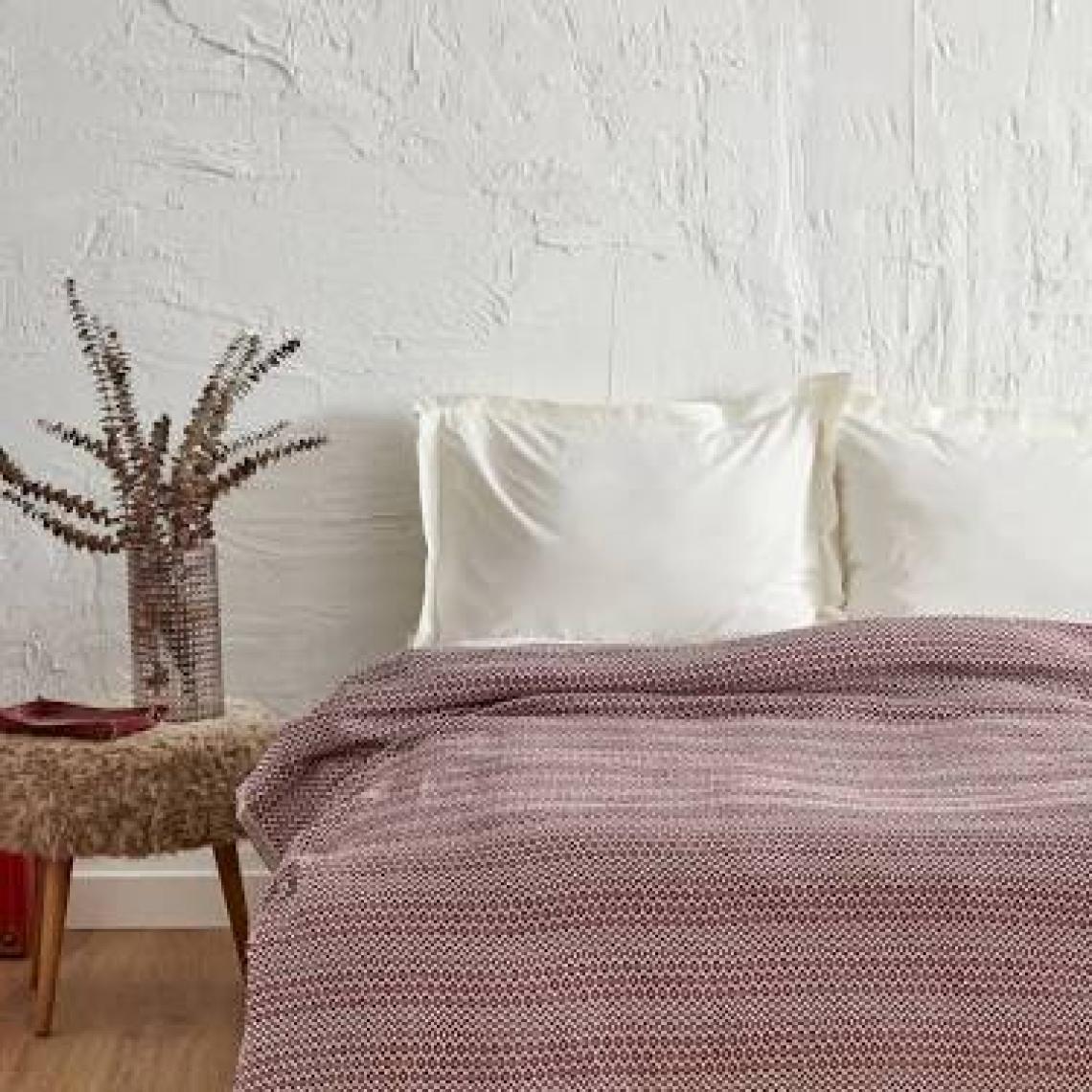 Karaca Home Levi Bordo Çift Kişilik Pike