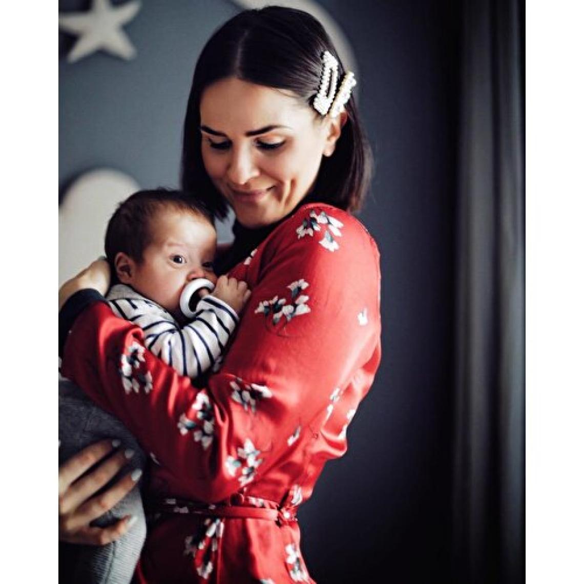 Tommee Tippee Closer to Nature Breast-like  Emzik, 6-18 ay Tekli - Beyaz
