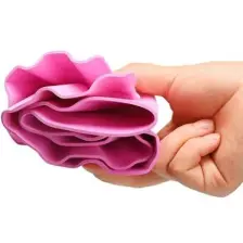 Miningaa Bebek Duş Başlığı, Göz, Ağız ve Kulaklara Su Kaçmasını Önleyeci Ayarlanılabilir Pembe Şapka. Esnek Hijyenik BPA İçermez