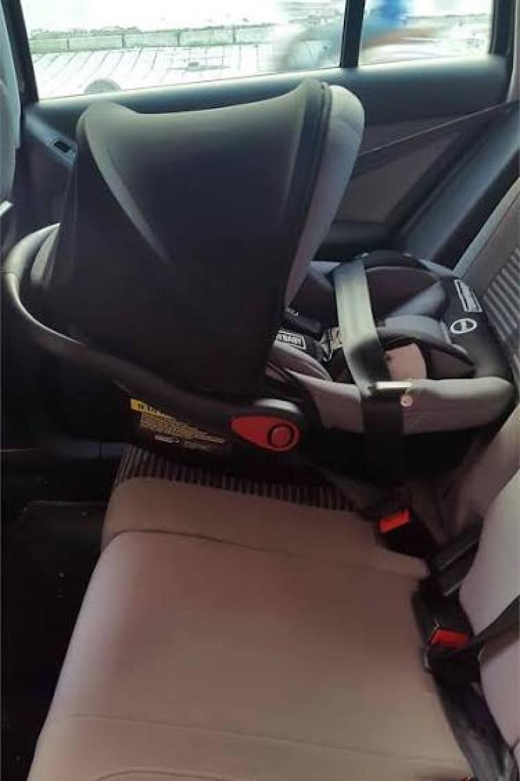 Tommybaby Lüx Pedli Bebek Taşıma, Bebek Oto Koltuğu Puset Gri - Siyah
