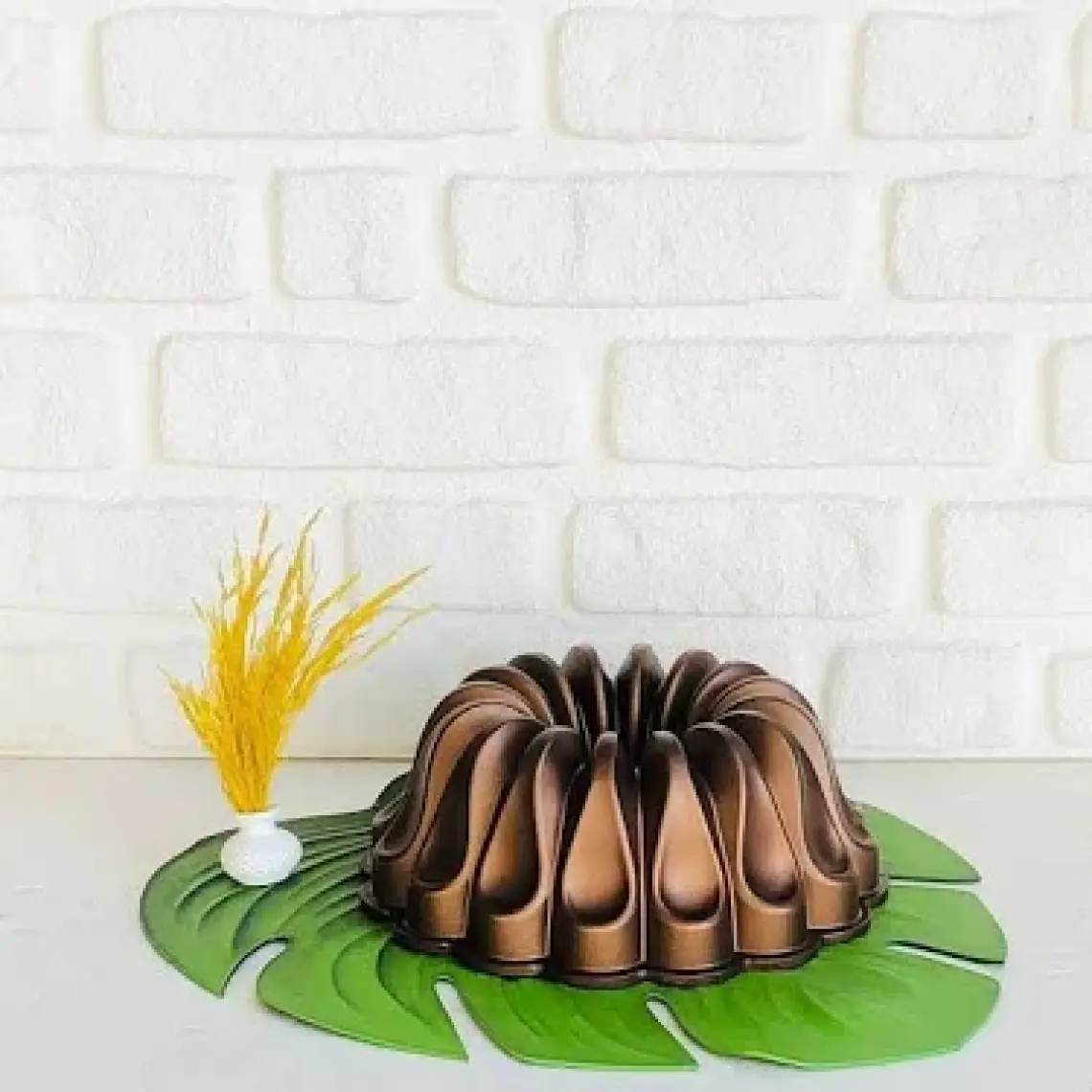 Meşeler Extra Döküm Granit 28 cm Kek Kalıbı Bakır