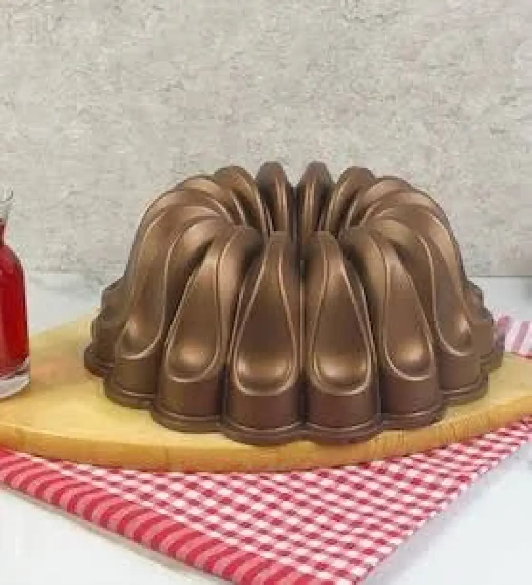 Meşeler Extra Döküm Granit 28 cm Kek Kalıbı Bakır