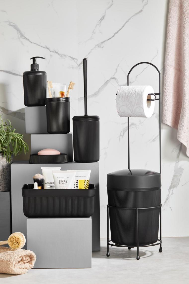 Orsa Home 7 Parça Siyah Banyo Seti Metal Stantlı Kovalı Wc Kağıtlık Kozmetik Kutusu Diş Fırçalık ve Sabunluklar 218