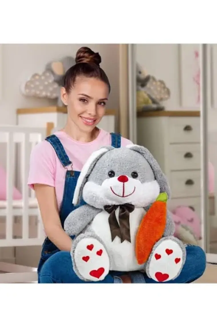 Özgüner Legosh Sevimli 80 cm Elinde Havuç Tutan Tavşan