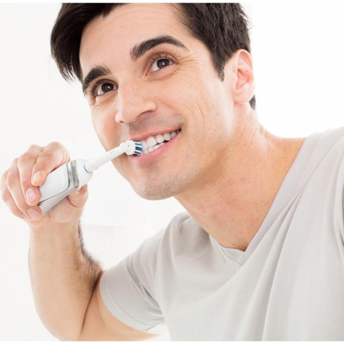 Oral-B Precision Clean 4'lü Şarjlı Diş Fırçası Yedek Başlığı