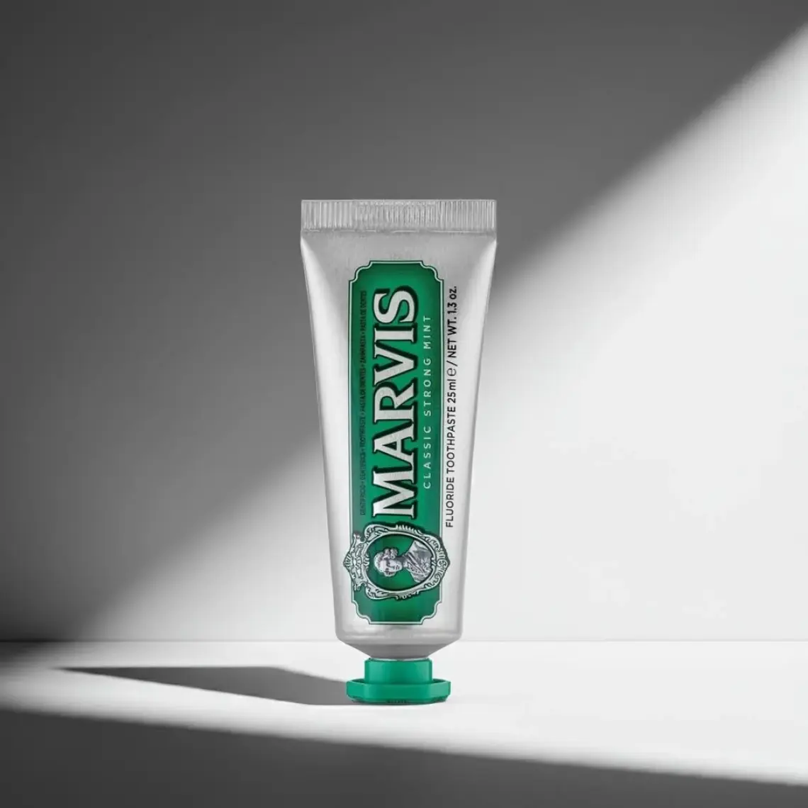 Marvis Classic Strong Mint Diş Macunu 25 ml