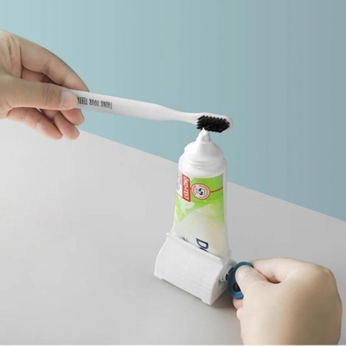 4 Adet Diş Macunu Sıkacağı Çevirmeli Pratik Diş Macunu Sıkacağı