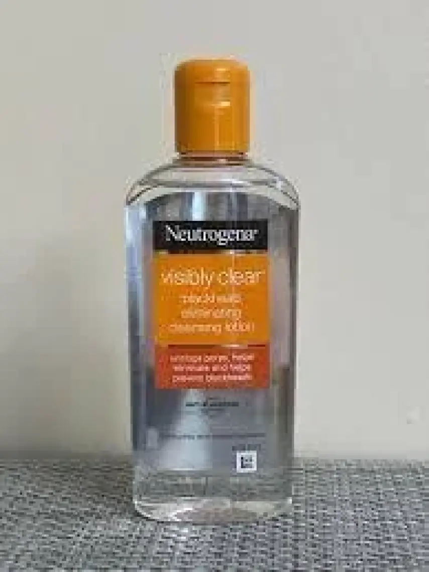 Neutrogena Siyah Nokta Karşıtı Temizleyici Tonik 200 ml