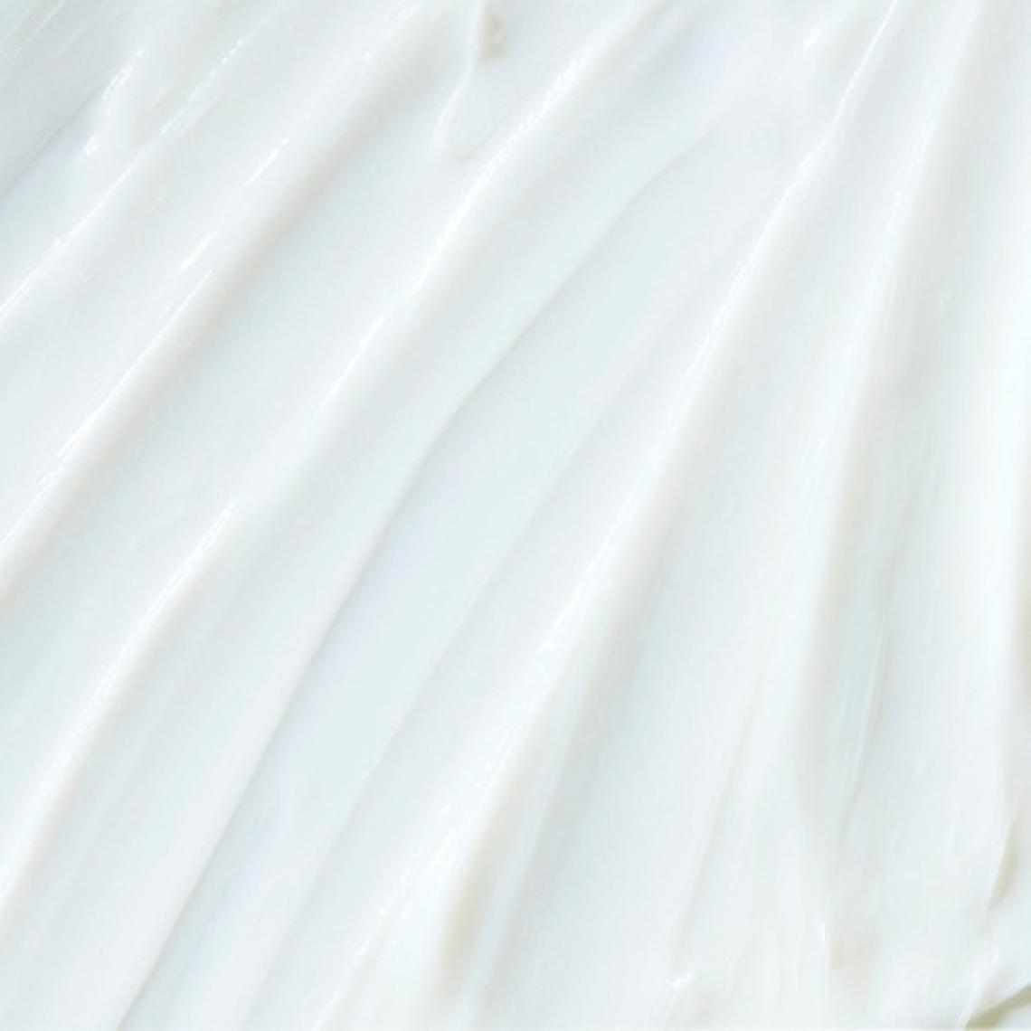 Kiehl's Superbly Terlemeye Karşı 24 Saat Koruyucu Parfümsüz Krem Deodorant 75 ml