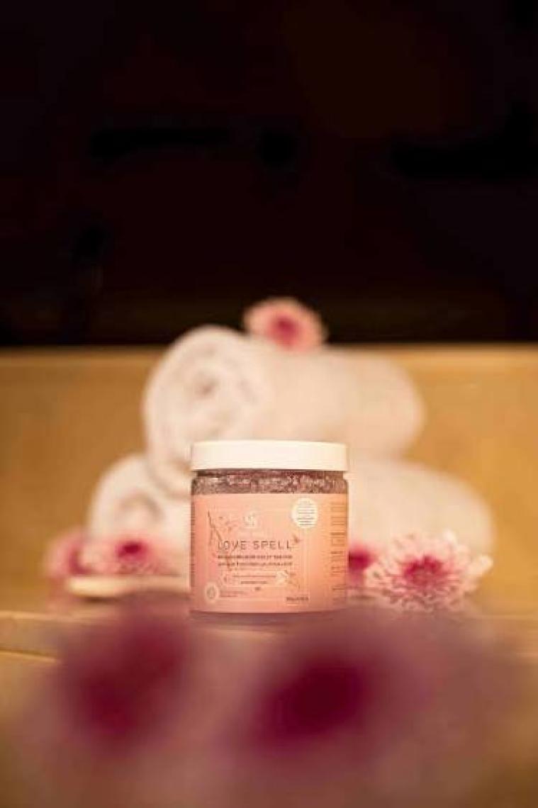 Chic Nail Manikür & Pedikür ve Vücut Peelingi Love Spell 250 Gram