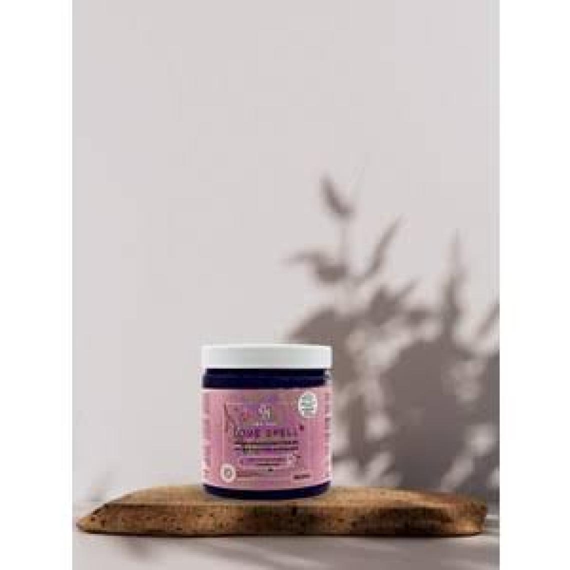 Chic Nail Manikür & Pedikür ve Vücut Peelingi Love Spell 250 Gram