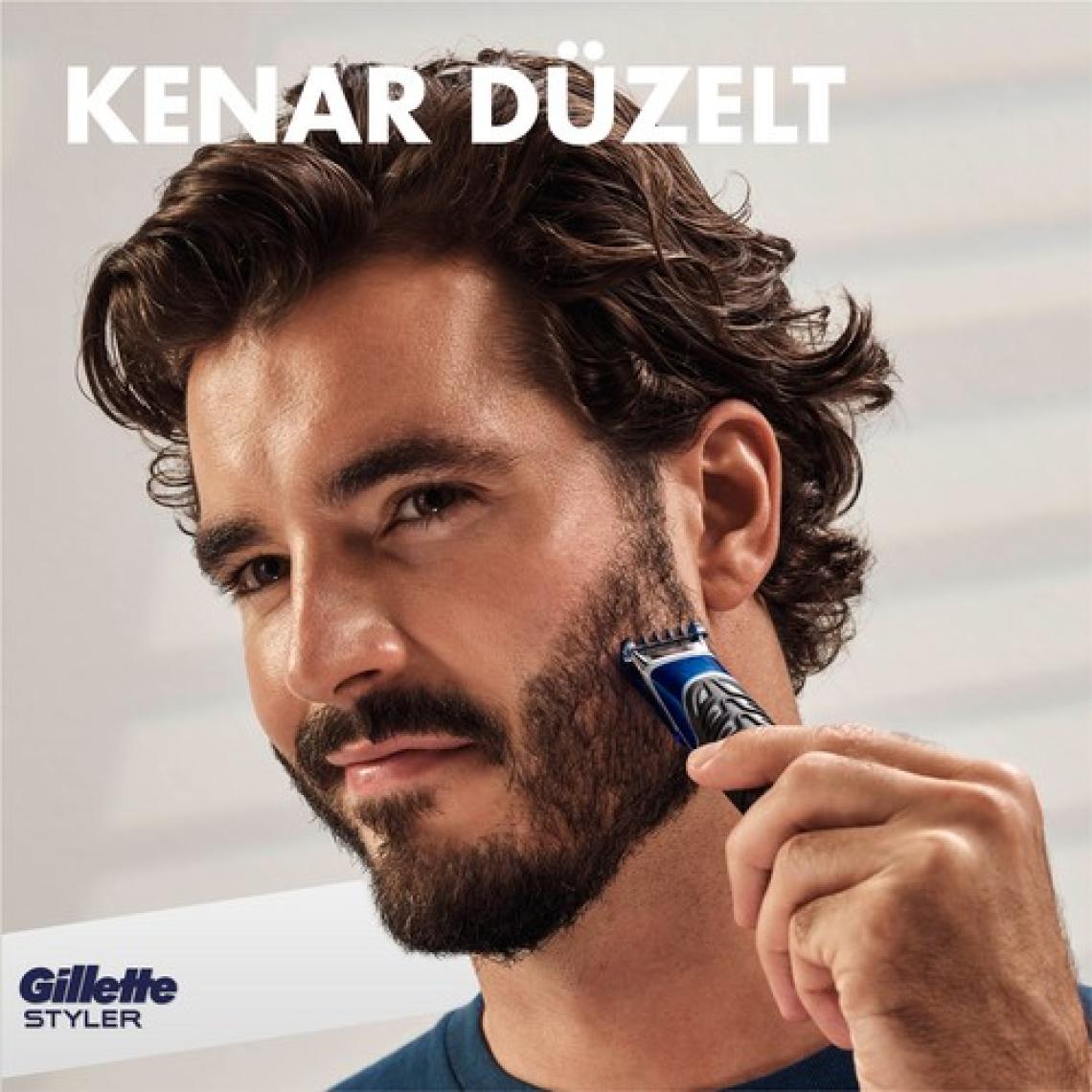 Gillette Fusion Styler 4'ü 1 Arada Hassas Vücut Tüyü ve Sakal Düzeltici Tıraş Makinesi ve Kenar Düzeltici