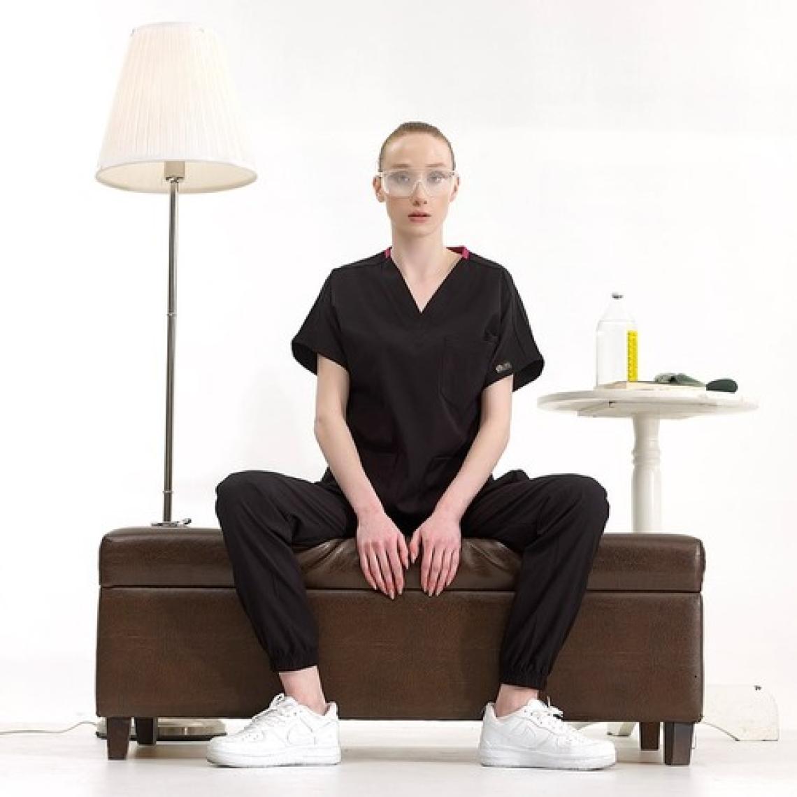 Çizgi Medikal Jogger Lüks Kaliteli Likralı Doktor Hemşire Forması Scrubs Siyah