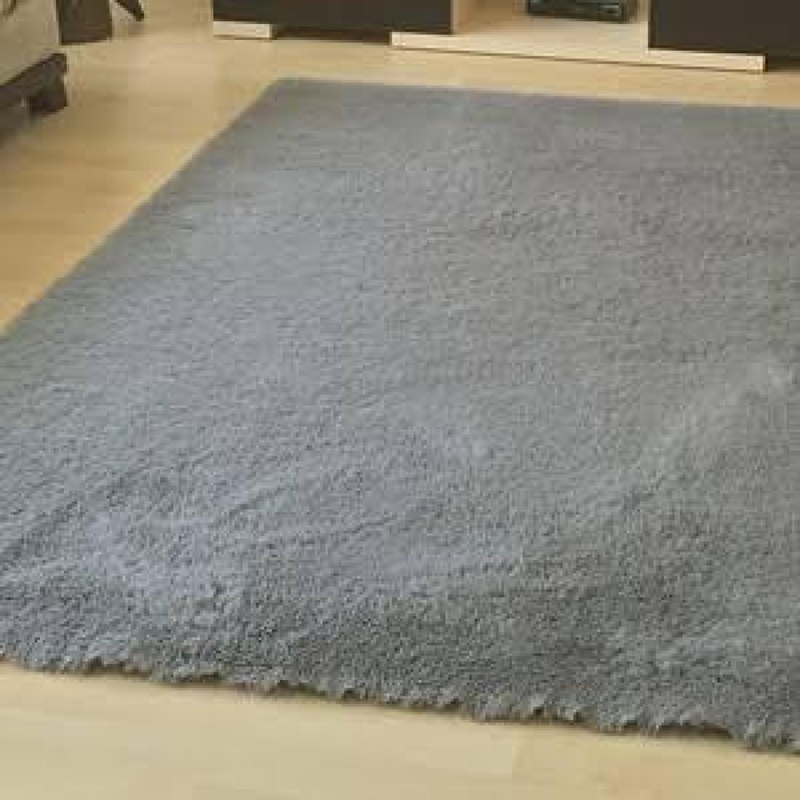 Tappeto Tavşan Tüyü Post Peluş Yıkanabilir Kaymaz Taban Halı  Gri